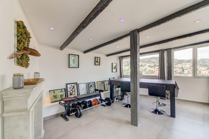 Appartement - 131 m² - 5 pièces