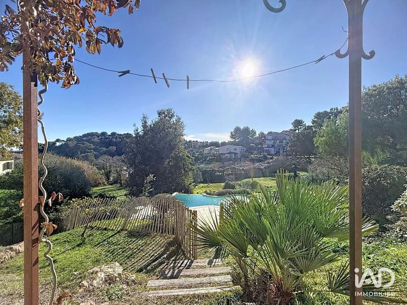 Maison - 167 m² - 7 pièces