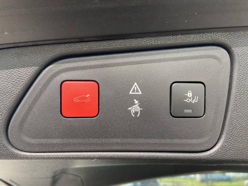 Peugeot 3008 II 1.2 Puretech 130 s&amp;amp;S Allure Business