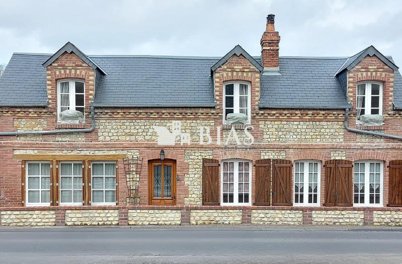 Maison - 80 m² - 5 pièces
