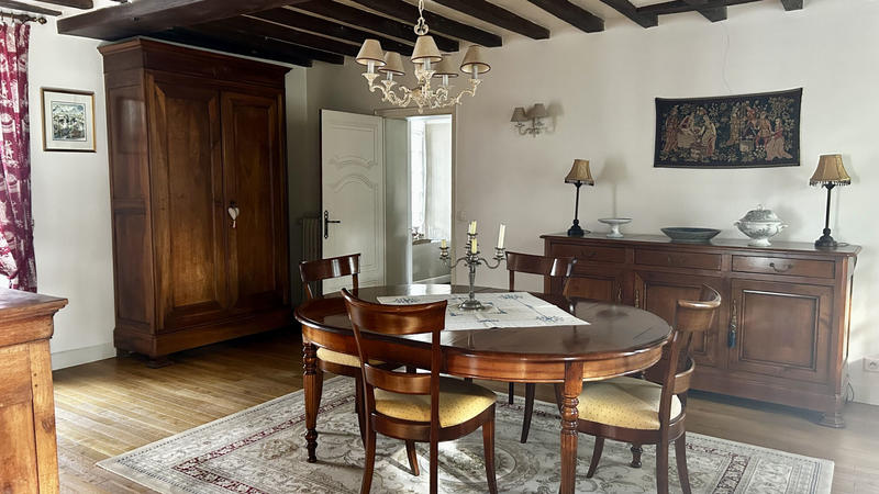 Maison - 211 m² - 7 pièces