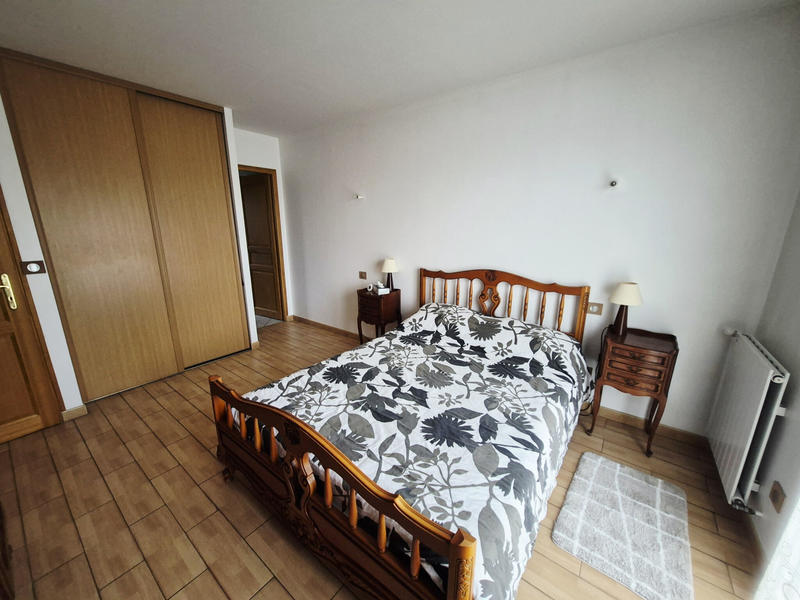 Maison - 205 m² - 7 pièces