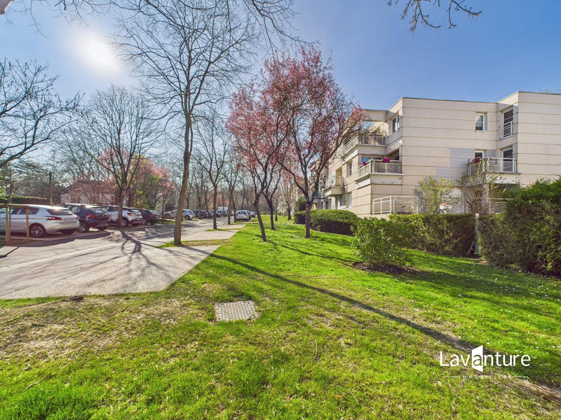 Appartement - 81 m² - 4 pièces