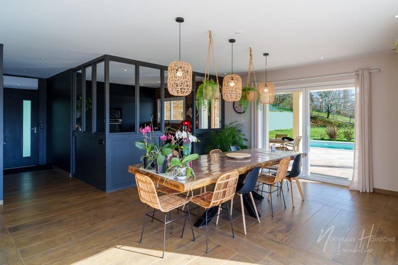 Maison - 182 m² - 7 pièces