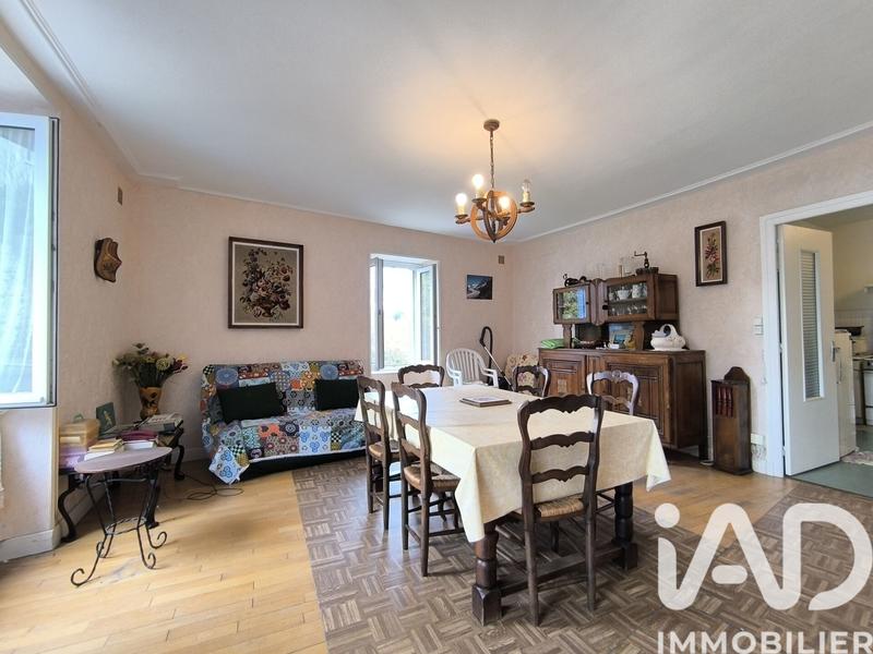 Maison - 111 m² - 6 pièces