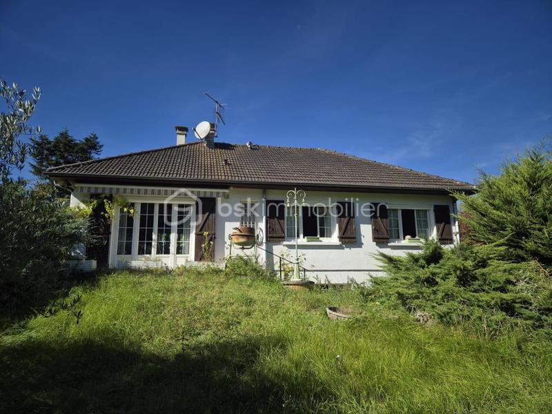 Maison traditionnelle - 90 m² - 4 pièces