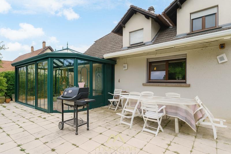 Maison - 230 m² - 7 pièces