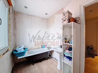 Maison - 90 m² - 5 pièces