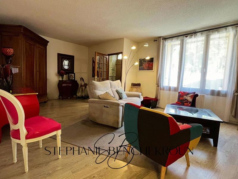 Maison - 180 m² - 5 pièces