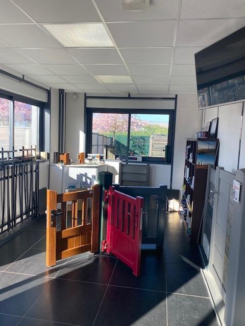 Local d'activité / Entrepôt - 1 100 m²