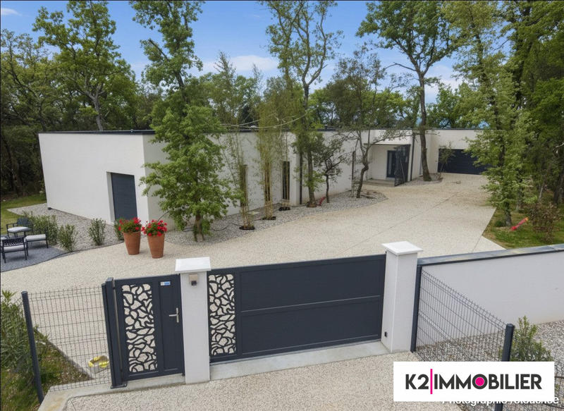 Villa - 193 m² - 5 pièces