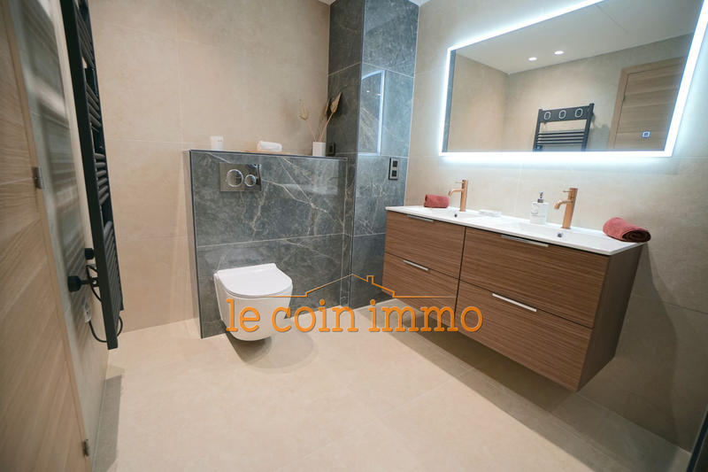 Appartement - 103 m² - 4 pièces