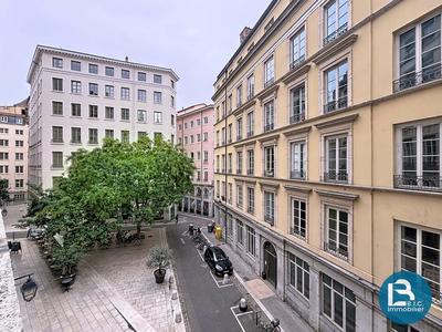 Appartement - 60 m² - 2 pièces