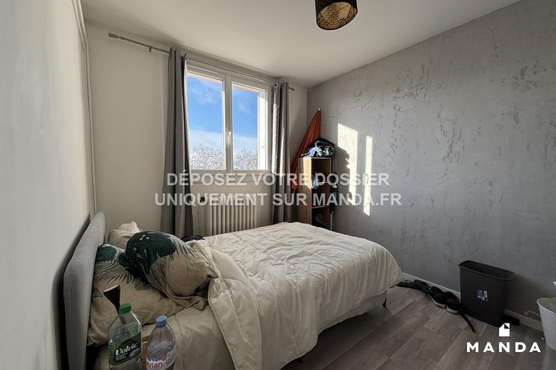 Chambre - 9 m² - 4 pièces