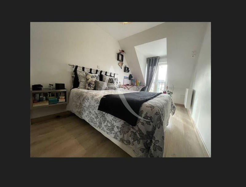 Maison - 104 m² - 4 pièces