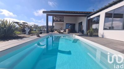 Maison de maîtres - 200 m² - 4 pièces