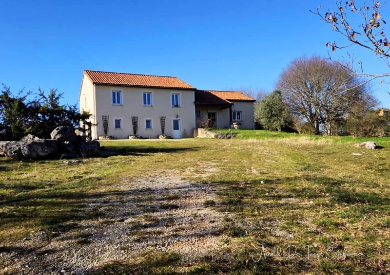 Maison - 140 m² - 7 pièces