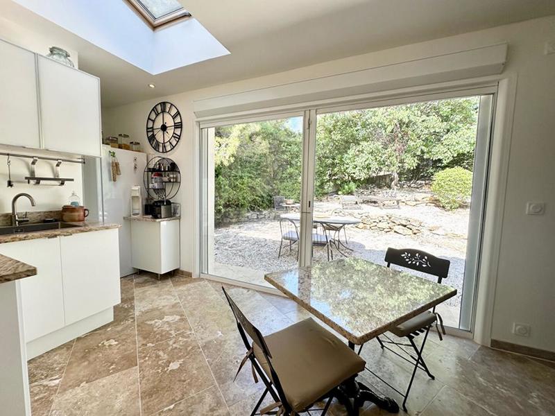 Villa - 180 m² - 6 pièces