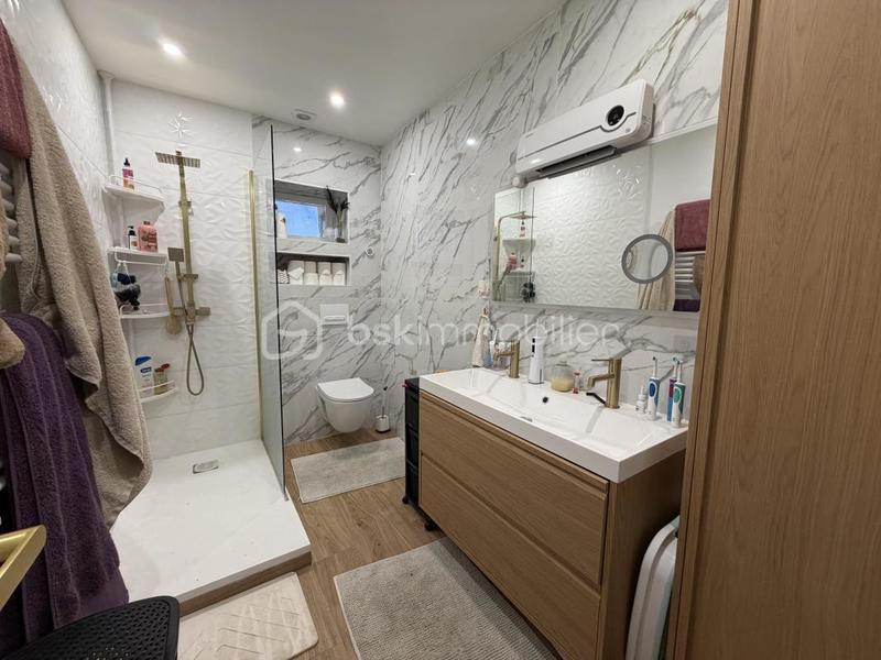 Maison - 138 m² - 6 pièces