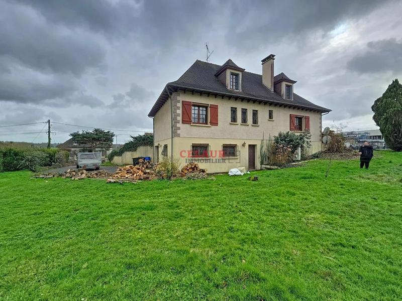 Maison - 186 m² - 7 pièces