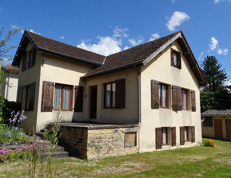 Maison - 89 m² - 6 pièces