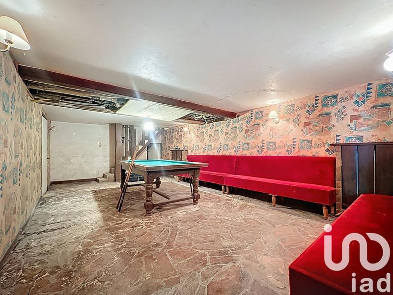 Maison - 250 m² - 8 pièces