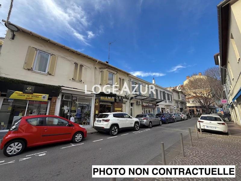 Fonds de commerce - 107 m²