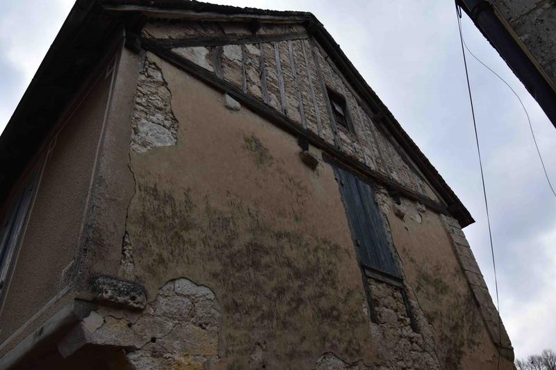 Maison traditionnelle - 85 m² - 5 pièces