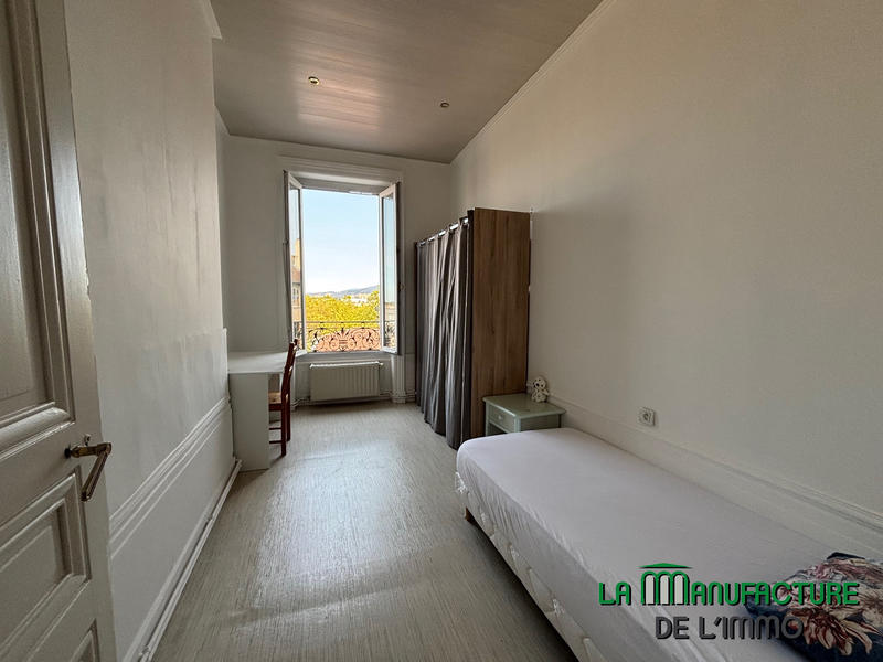 Appartement - 82 m² - 4 pièces