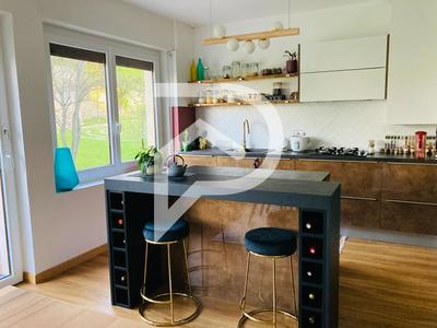 Appartement - 83 m² - 3 pièces