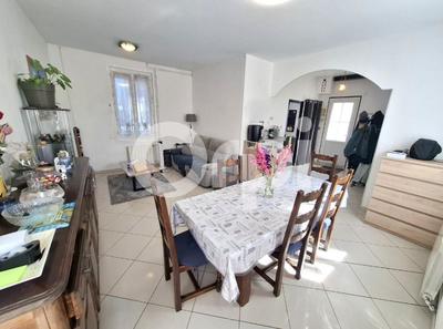 Maison - 77 m² - 4 pièces