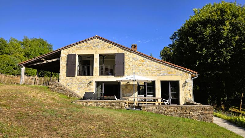 Maison - 426 m² - 15 pièces