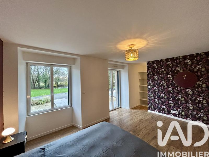 Maison - 206 m² - 8 pièces