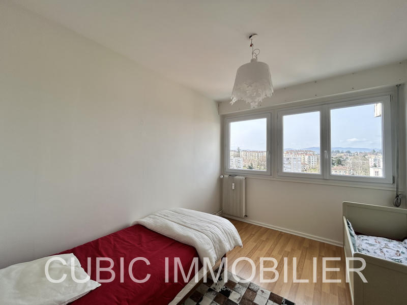 Appartement - 93 m² - 4 pièces