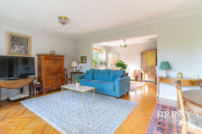 Appartement - 101 m² - 6 pièces