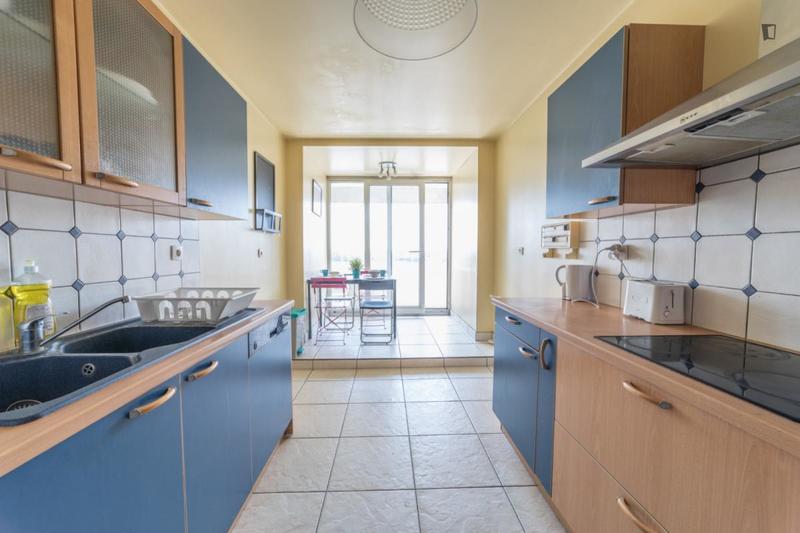 Chambre - 12 m² - 4 pièces