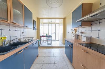 Chambre - 12 m² - 4 pièces