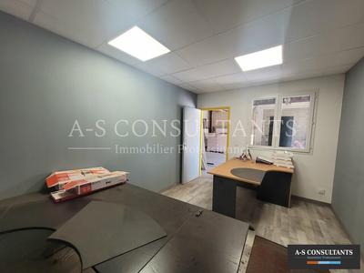 Local d'activité / Entrepôt - 760 m²