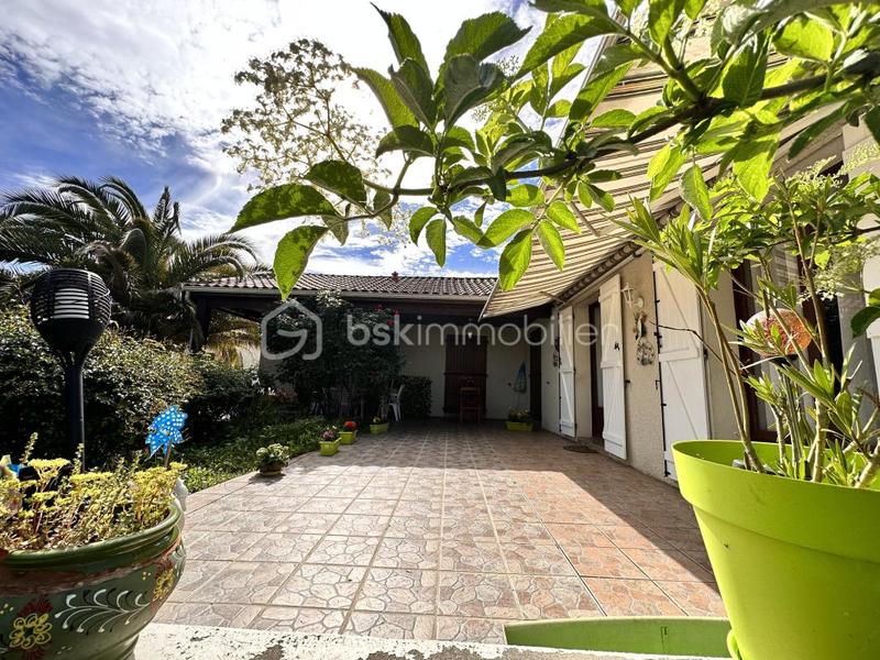 Maison traditionnelle - 128 m² - 8 pièces