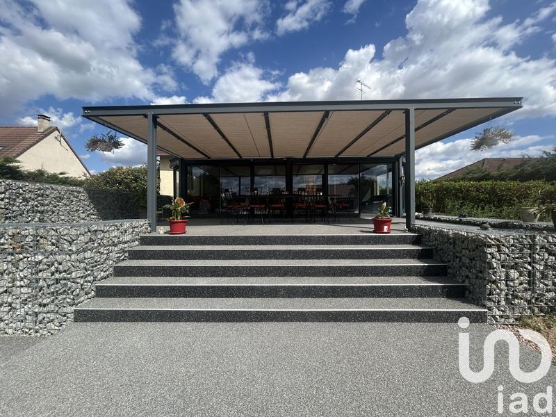 Maison - 195 m² - 9 pièces