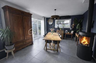 Maison traditionnelle - 97 m² - 5 pièces