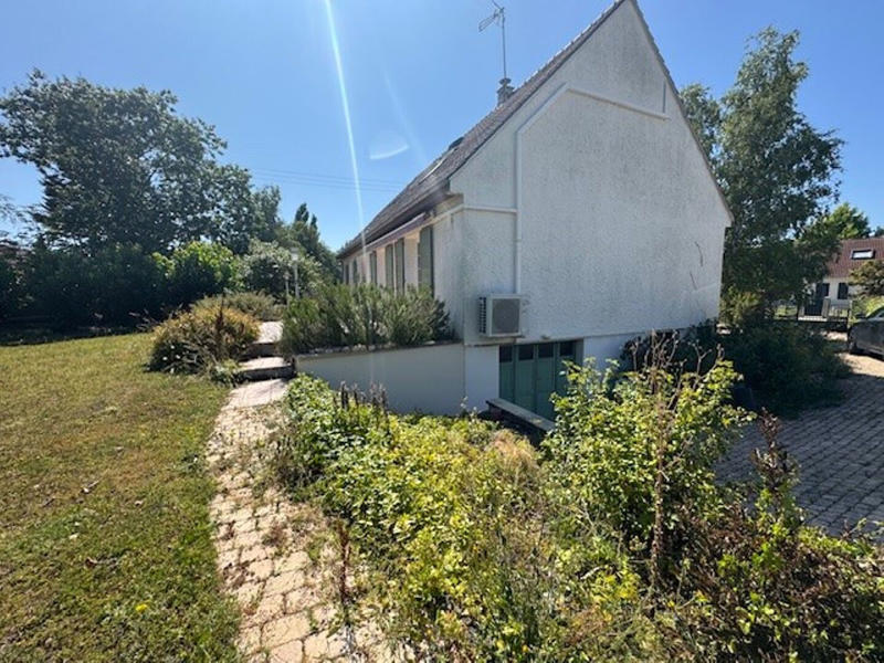 Maison - 153 m² - 7 pièces