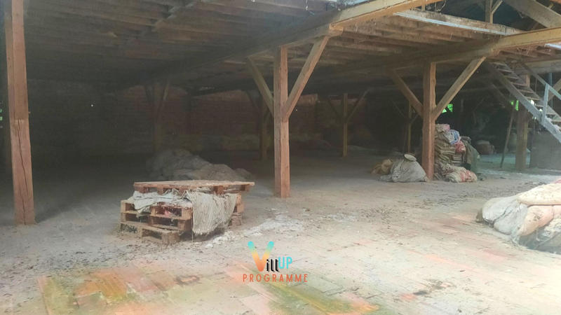 Local d'activité / Entrepôt - 2 500 m²