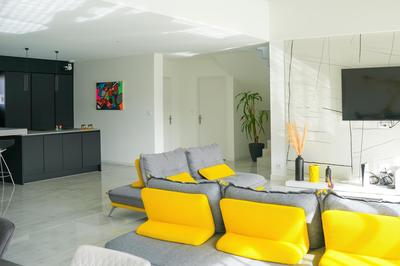 Maison - 237 m² - 7 pièces