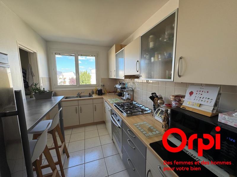 Appartement - 83 m² - 4 pièces