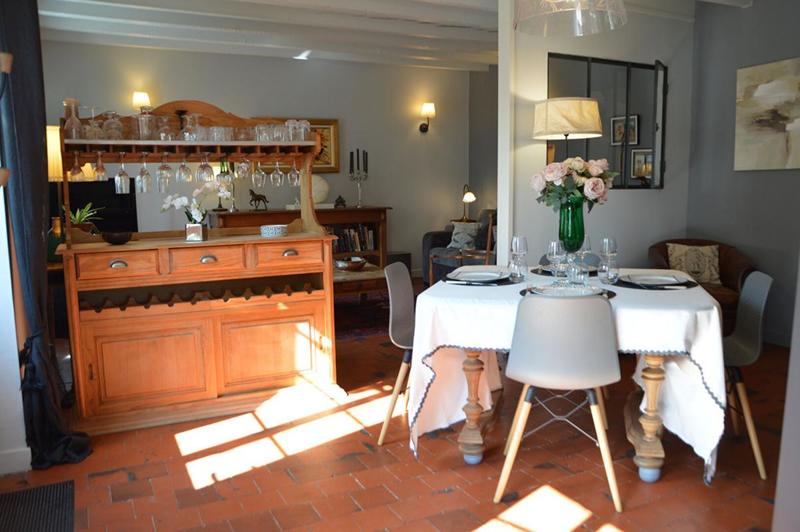 Maison - 260 m² - 11 pièces