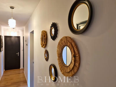 Maison - 212 m² - 10 pièces