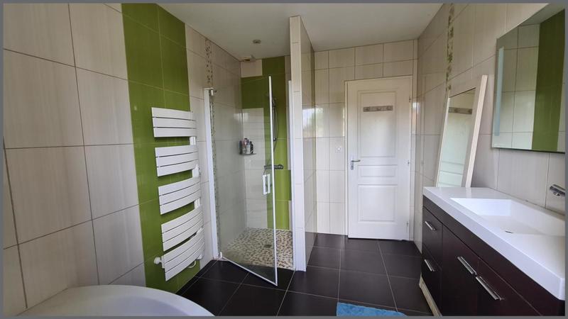 Maison - 120 m² - 7 pièces