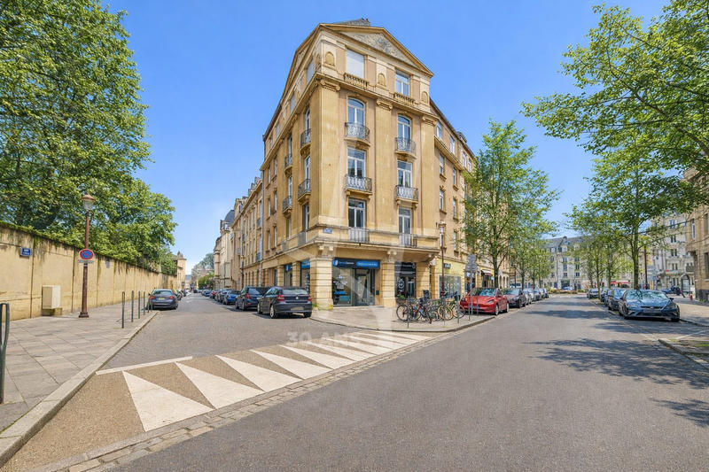 Appartement - 135 m² - 5 pièces