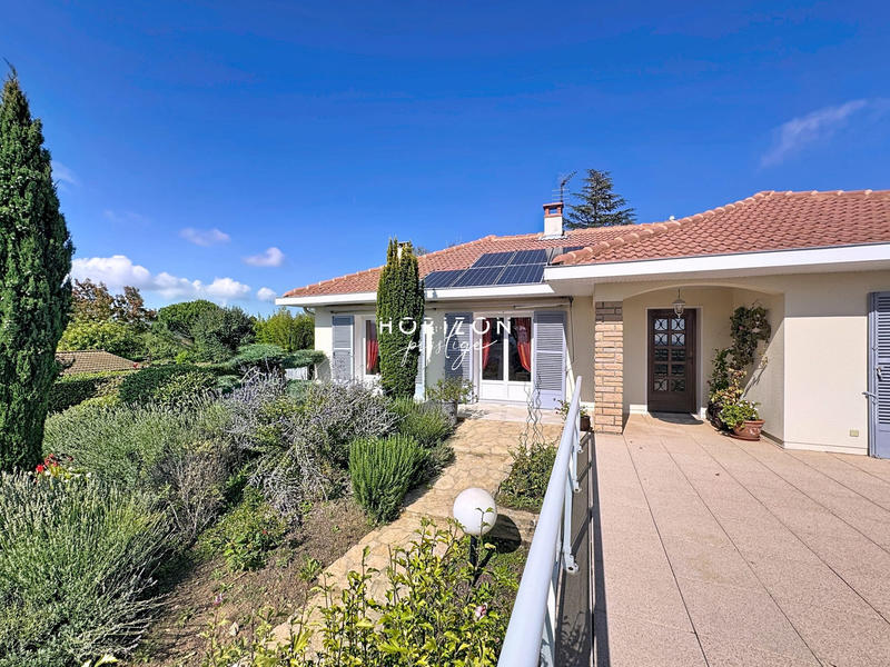 Villa - 262 m² - 10 pièces